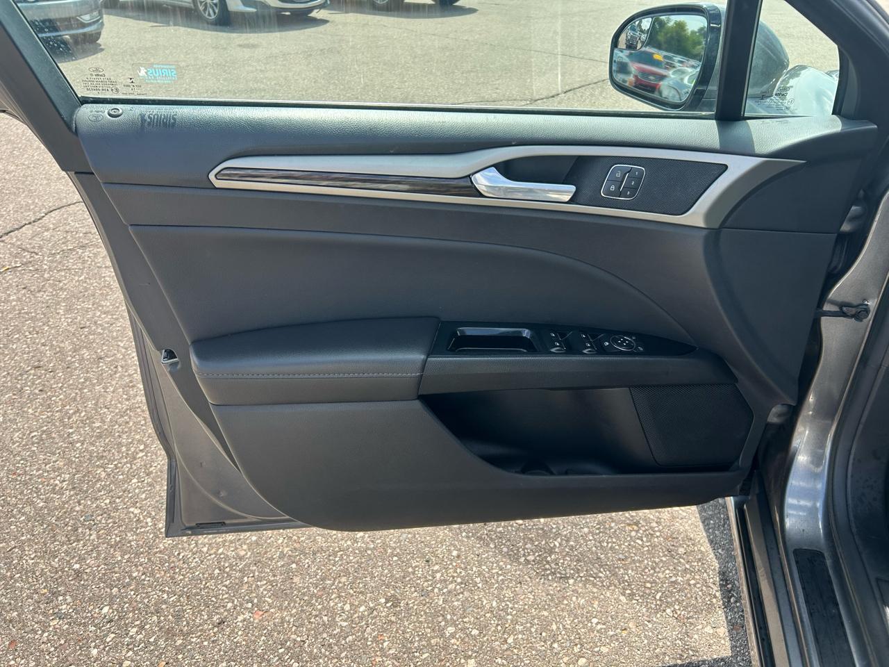 Ford Fusion 4dr Sdn SE FWD 2014