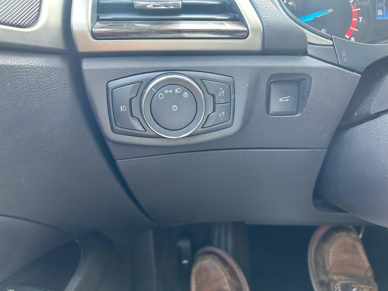 Ford Fusion 4dr Sdn SE FWD 2014