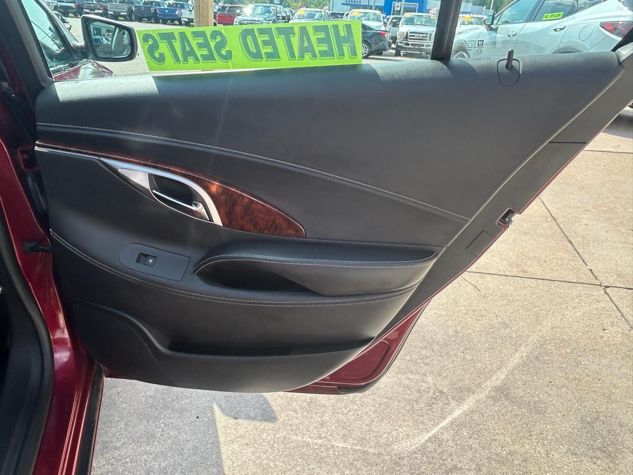Buick LaCrosse 4dr Sdn CXL 3.0L FWD 2010