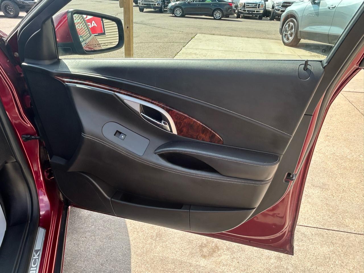 Buick LaCrosse 4dr Sdn CXL 3.0L FWD 2010