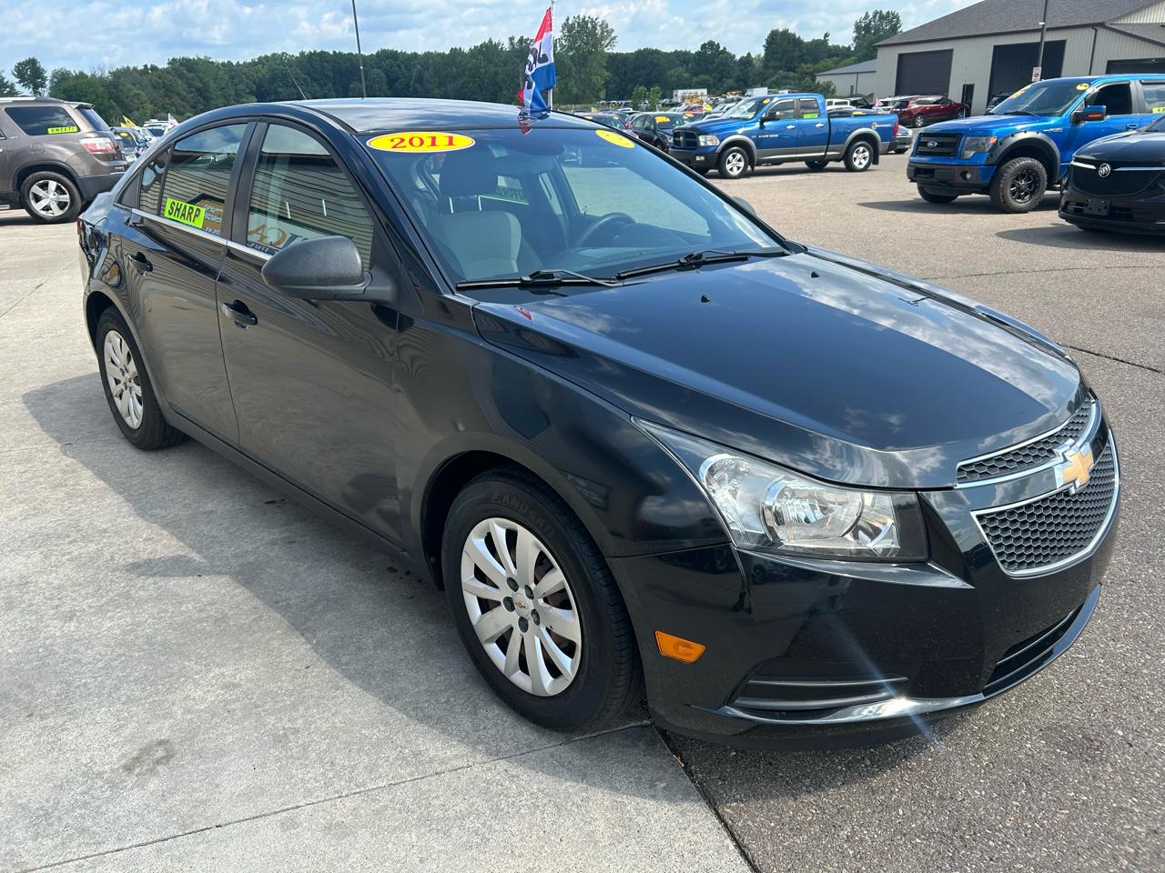 Chevrolet Cruze 4dr Sdn LS 2011