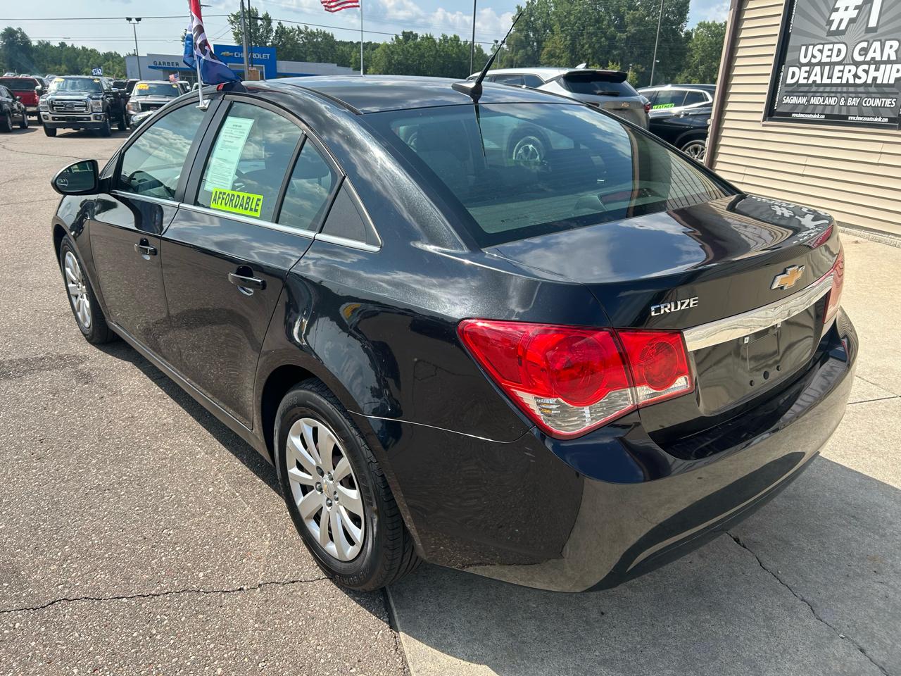 Chevrolet Cruze 4dr Sdn LS 2011