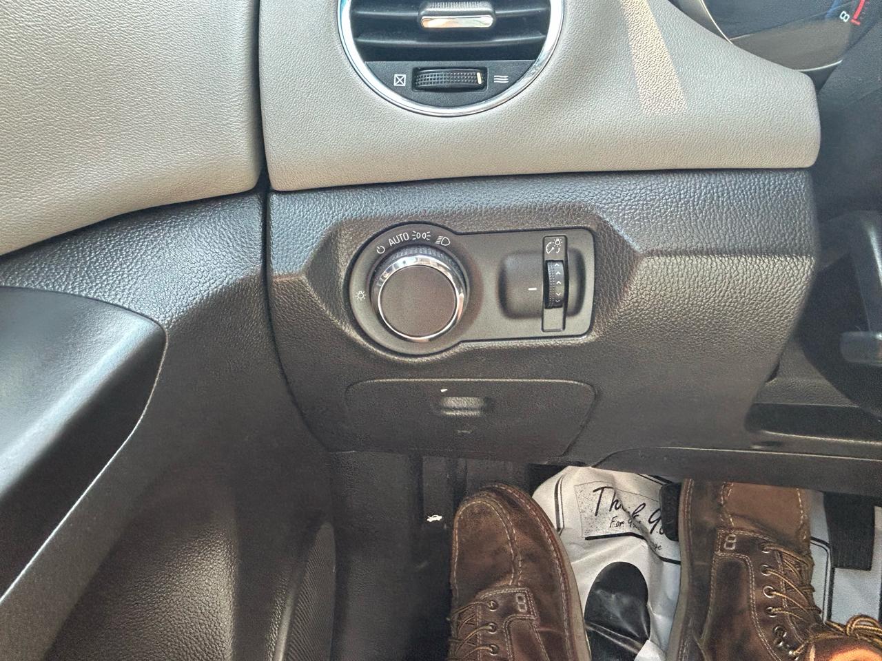 Chevrolet Cruze 4dr Sdn LS 2011