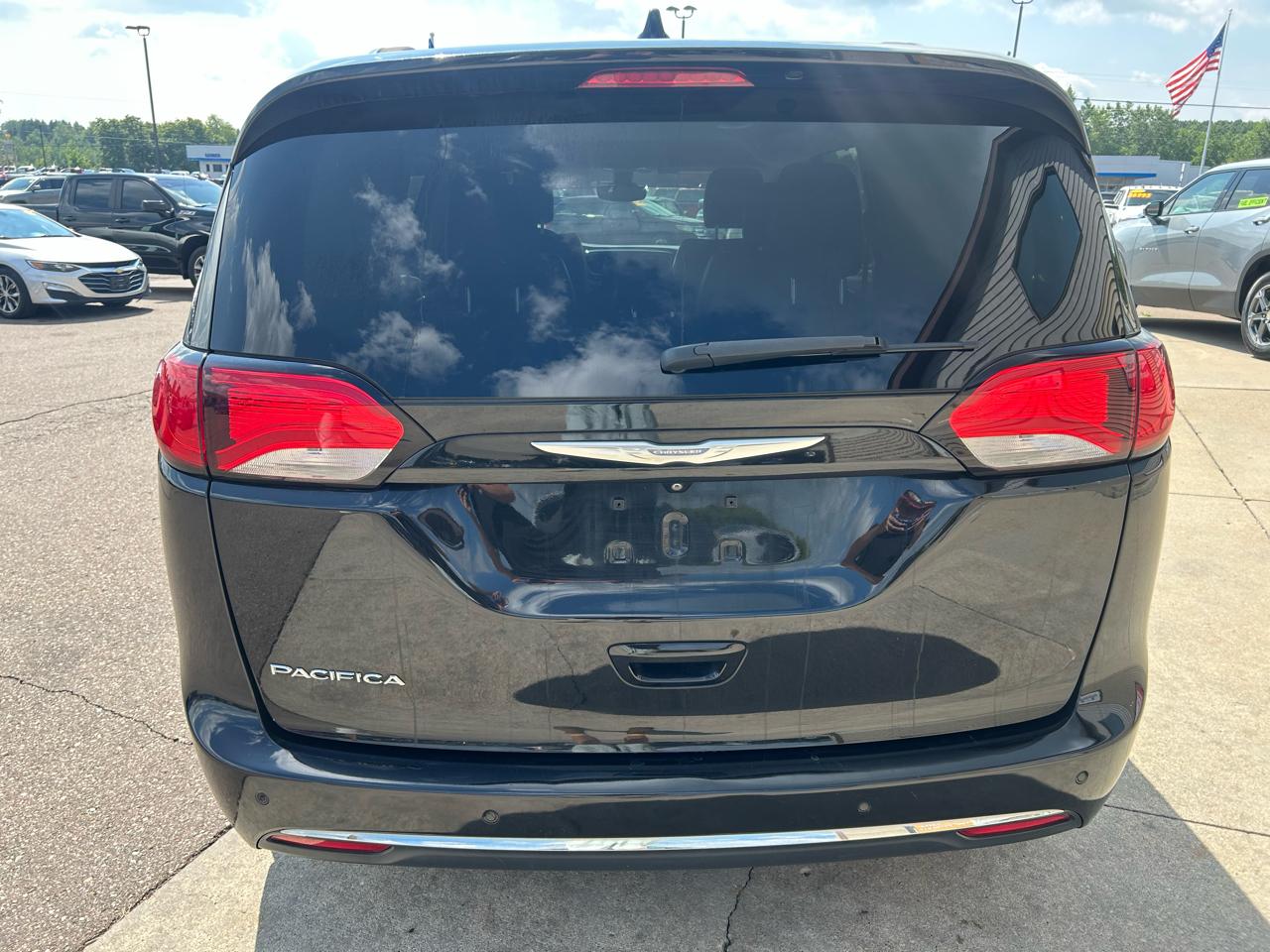 Chrysler Pacifica Touring-L FWD 2017
