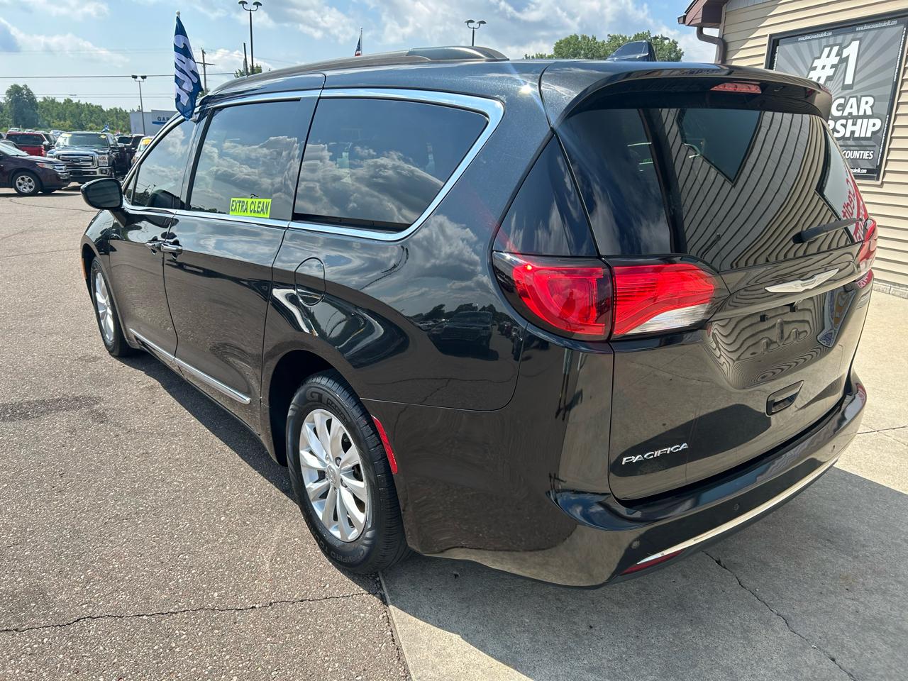 Chrysler Pacifica Touring-L FWD 2017
