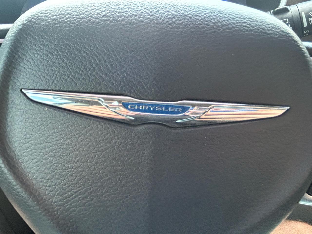 Chrysler Pacifica Touring-L FWD 2017