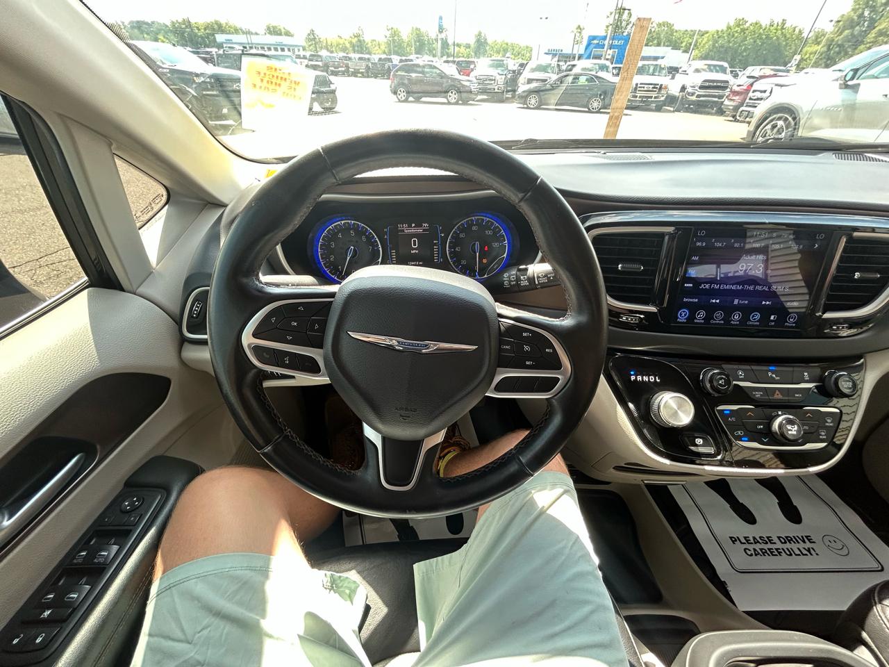 Chrysler Pacifica Touring-L FWD 2017