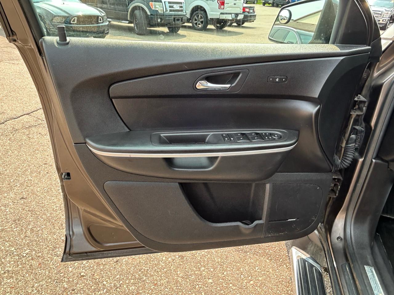 GMC Acadia AWD 4dr SLT2 2012
