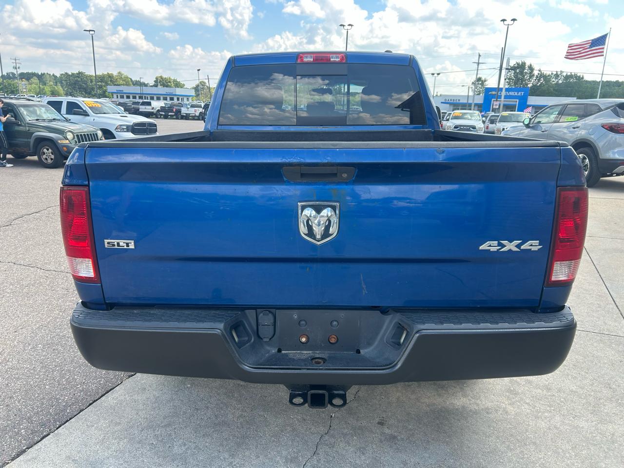 RAM 1500 4WD Quad Cab 140.5" Outdoorsman 2011