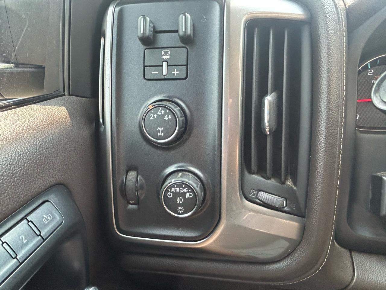 Chevrolet Silverado 2500HD 4WD Crew Cab 153.7" LTZ 2015