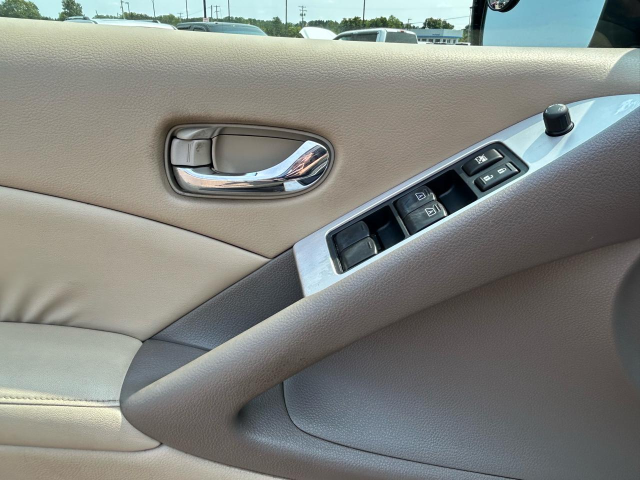 Nissan Murano AWD 4dr SL 2010