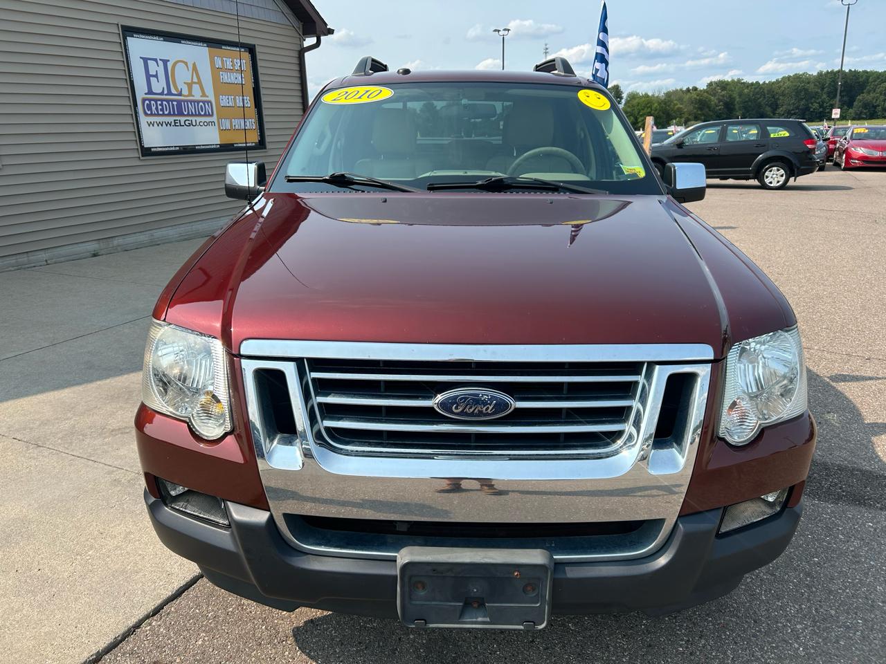 Ford Explorer Sport Trac 4WD 4dr V8 XLT 2010