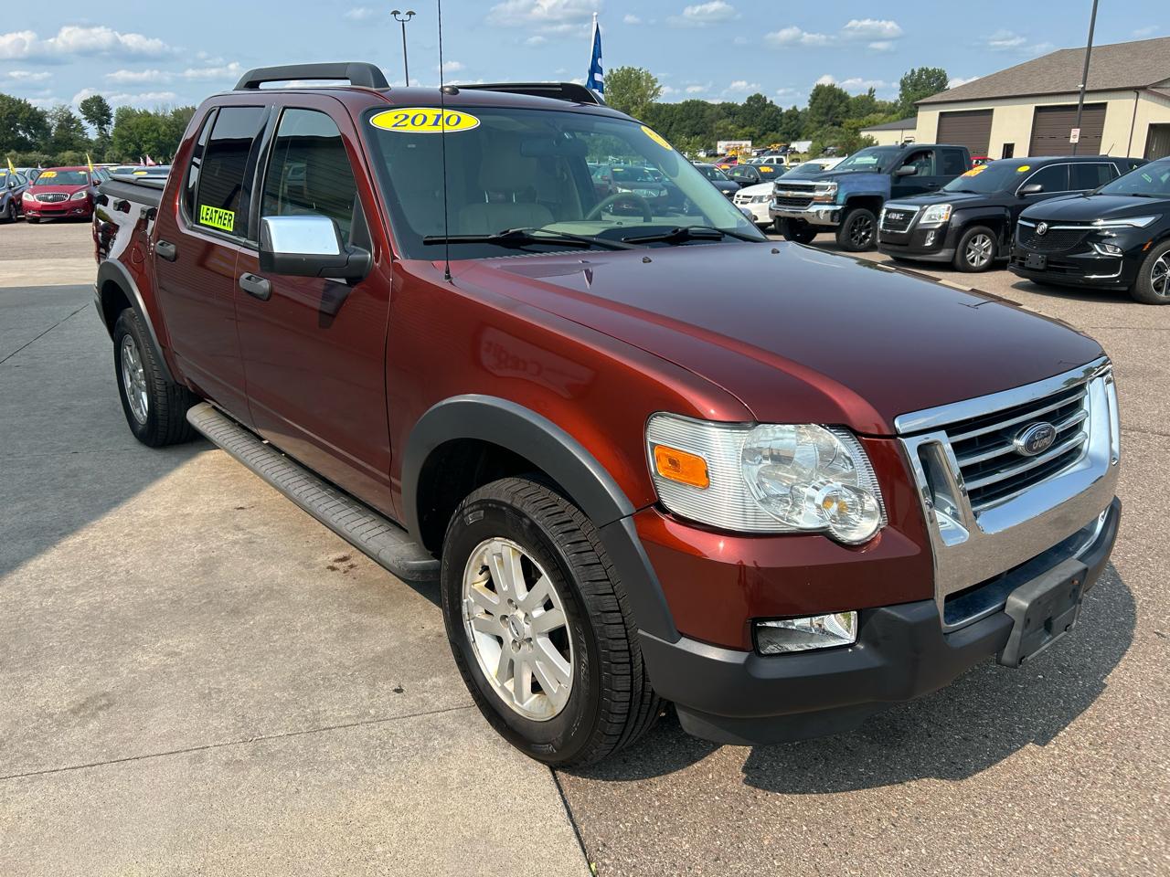 Ford Explorer Sport Trac 4WD 4dr V8 XLT 2010