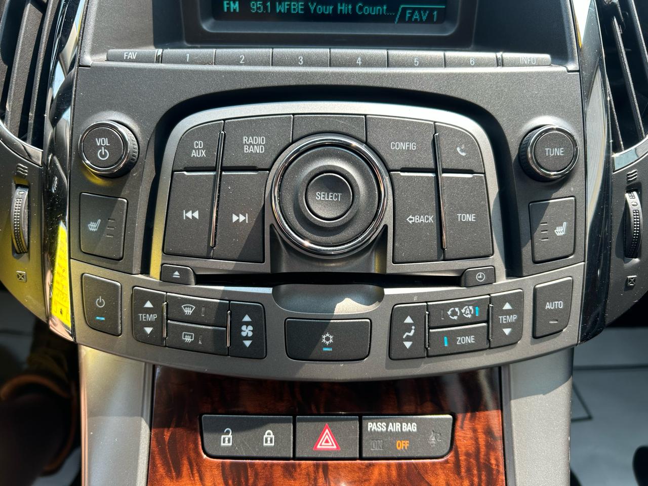 Buick LaCrosse 4dr Sdn Premium 1 FWD 2012