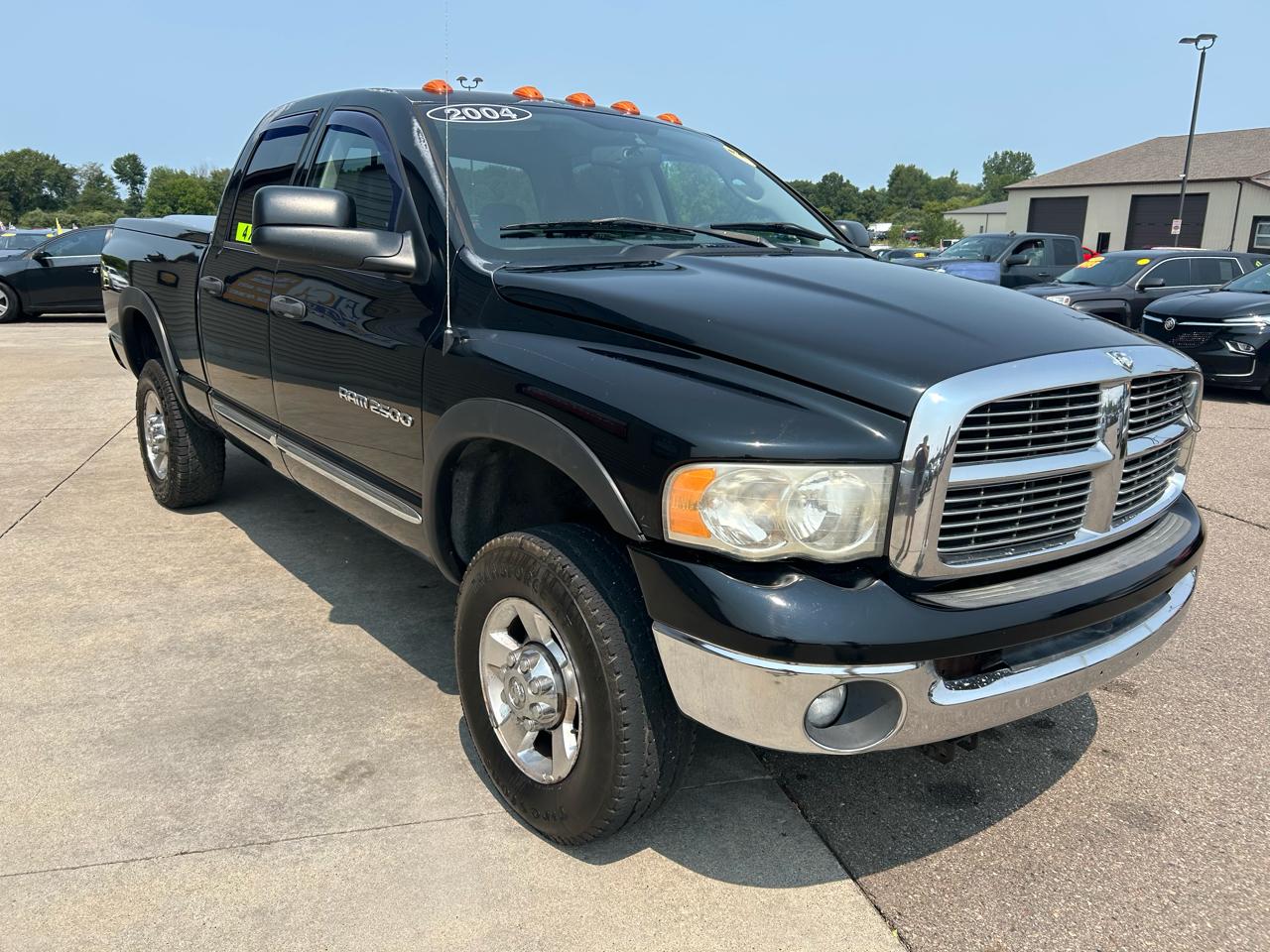 Dodge Ram 2500 4dr Quad Cab 140.5" WB 4WD SLT 2004