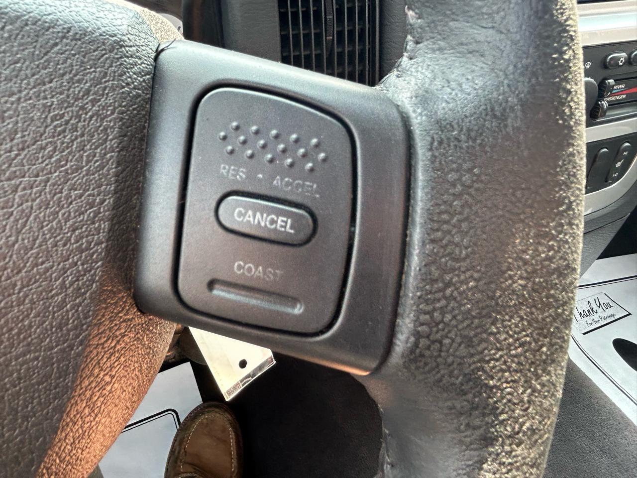 Dodge Ram 2500 4dr Quad Cab 140.5" WB 4WD SLT 2004