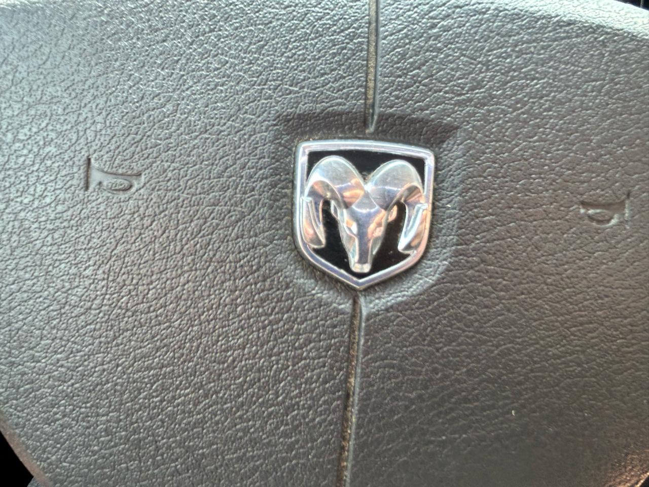 Dodge Ram 2500 4dr Quad Cab 140.5" WB 4WD SLT 2004