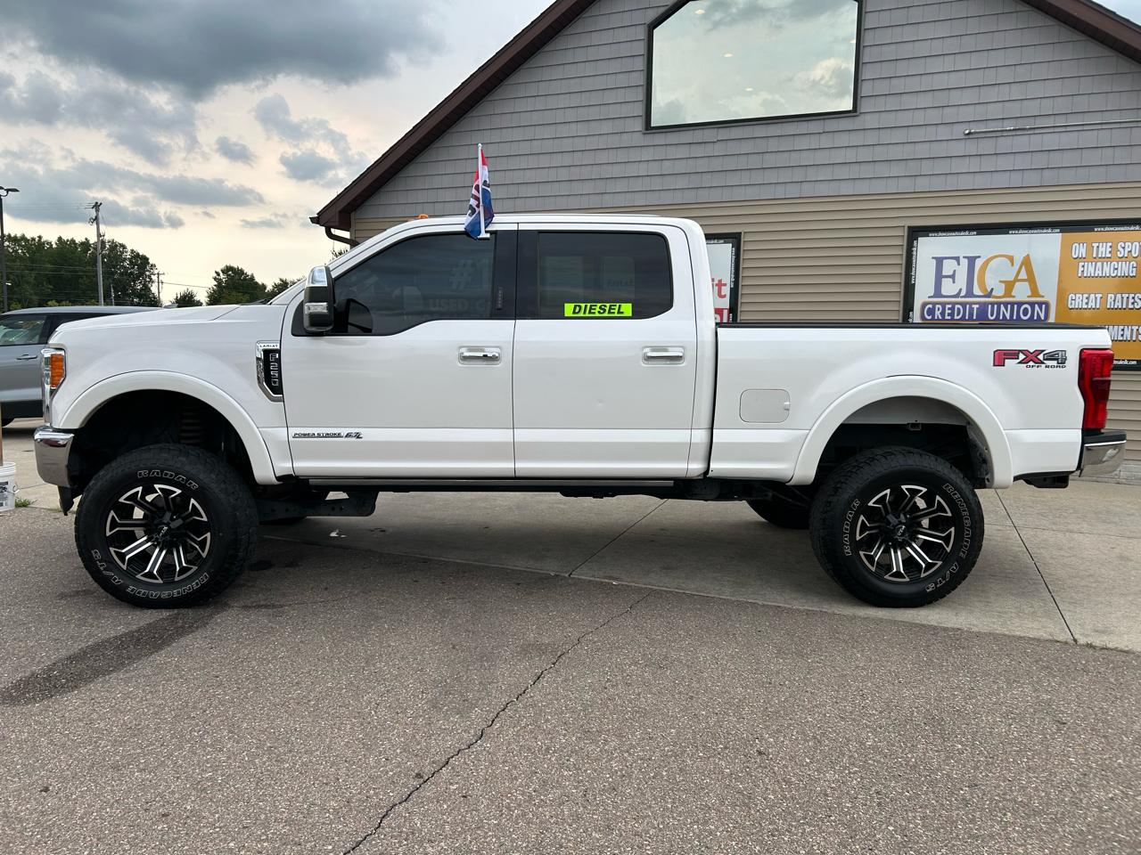 Ford Super Duty F-250 SRW Lariat 4WD Crew Cab 6.75' Box 2019