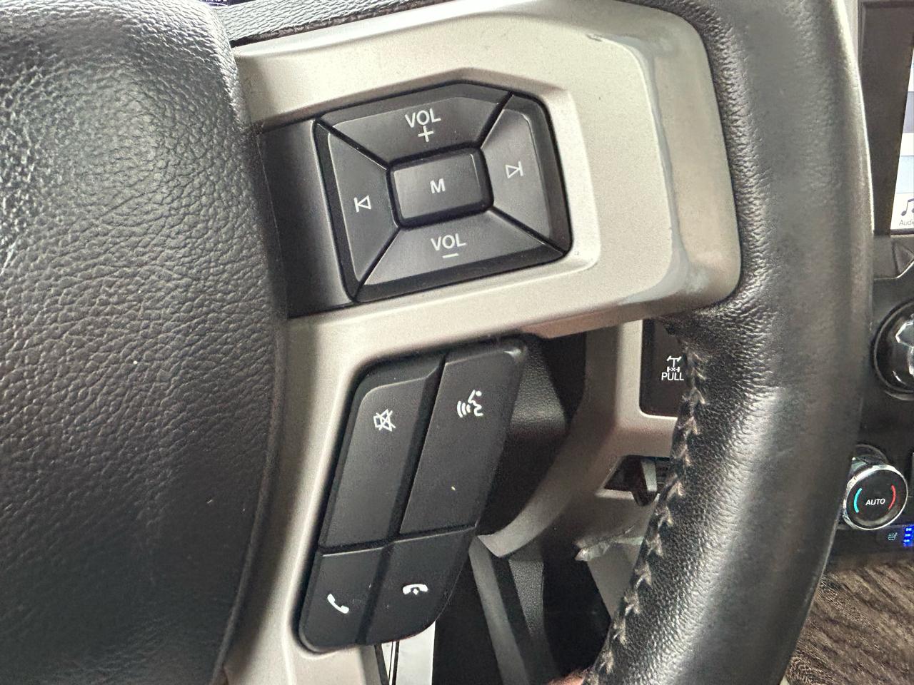 Ford Super Duty F-250 SRW Lariat 4WD Crew Cab 6.75' Box 2019
