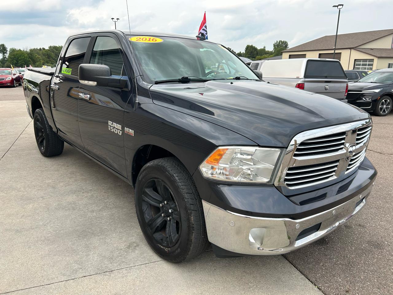 RAM 1500 4WD Crew Cab 140.5" Big Horn 2016