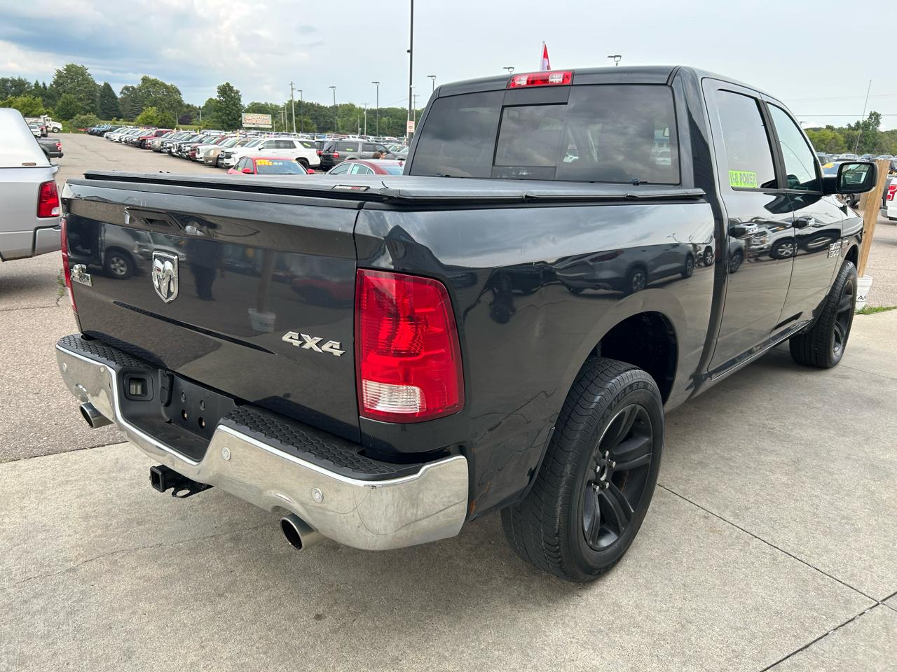 RAM 1500 4WD Crew Cab 140.5" Big Horn 2016