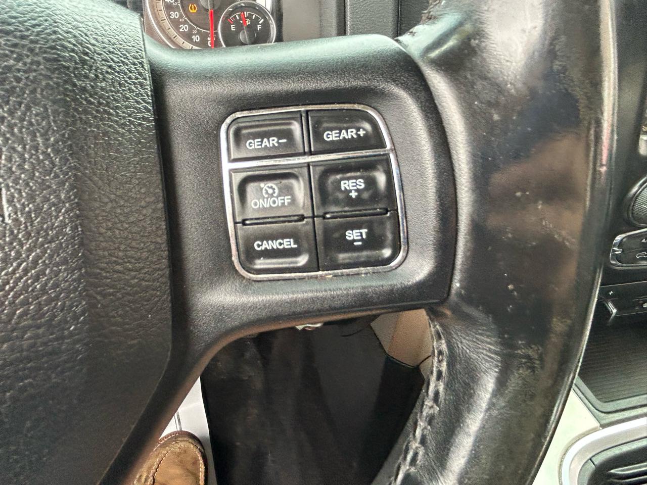 RAM 1500 4WD Crew Cab 140.5" Big Horn 2016