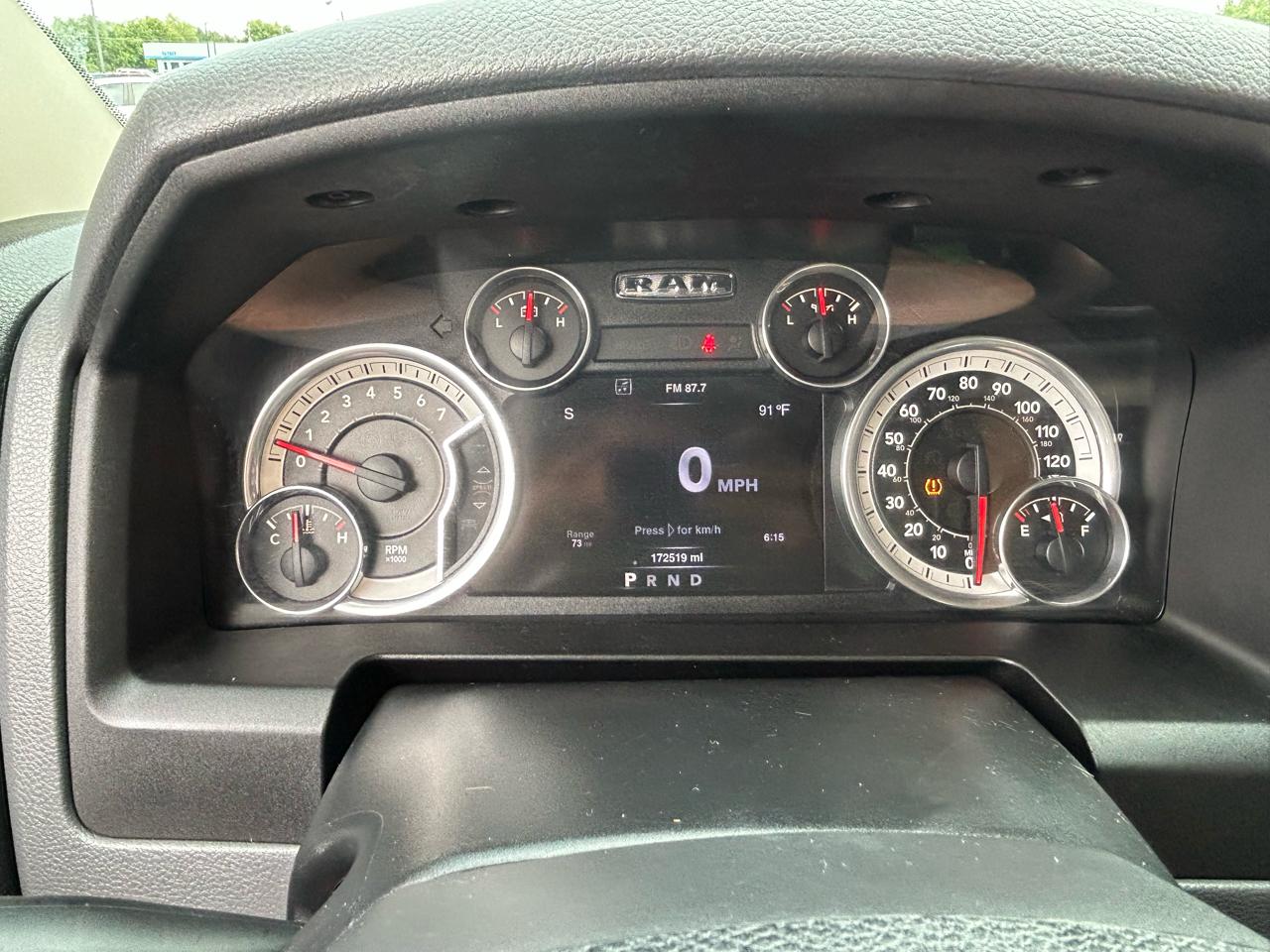 RAM 1500 4WD Crew Cab 140.5" Big Horn 2016