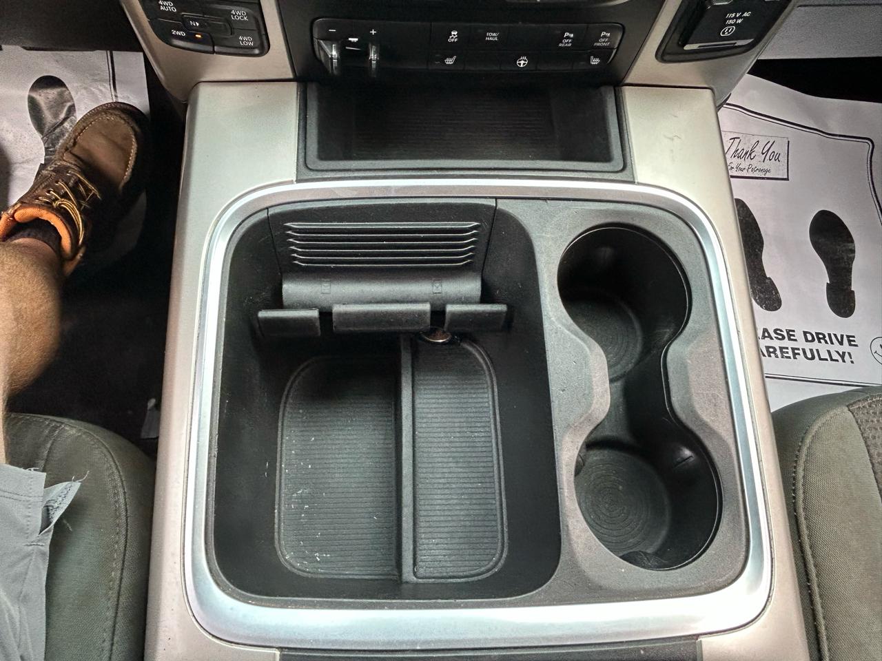 RAM 1500 4WD Crew Cab 140.5" Big Horn 2016