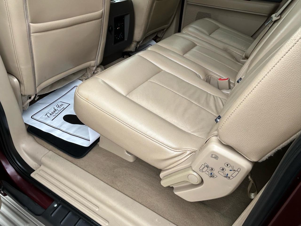 Ford Expedition EL 4WD 4dr Eddie Bauer 2010