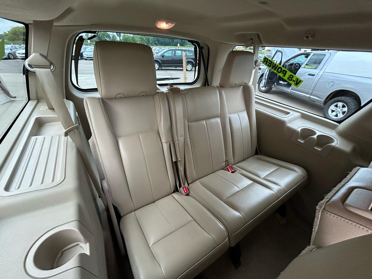 Ford Expedition EL 4WD 4dr Eddie Bauer 2010