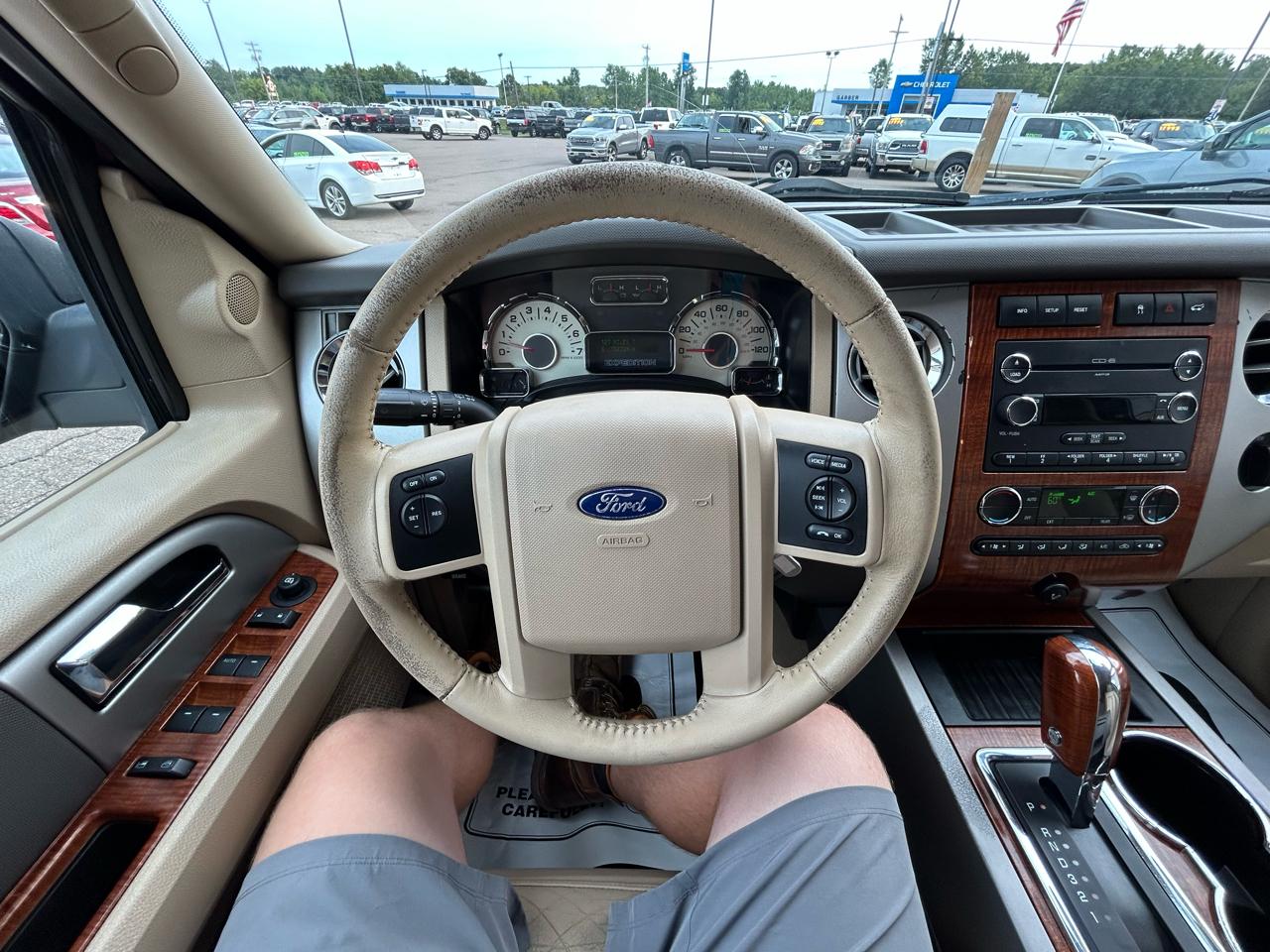 Ford Expedition EL 4WD 4dr Eddie Bauer 2010
