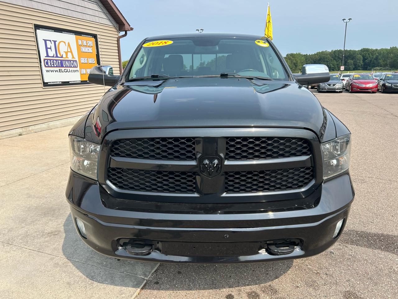 RAM 1500 Big Horn 4x4 Crew Cab 5'7" Box 2018