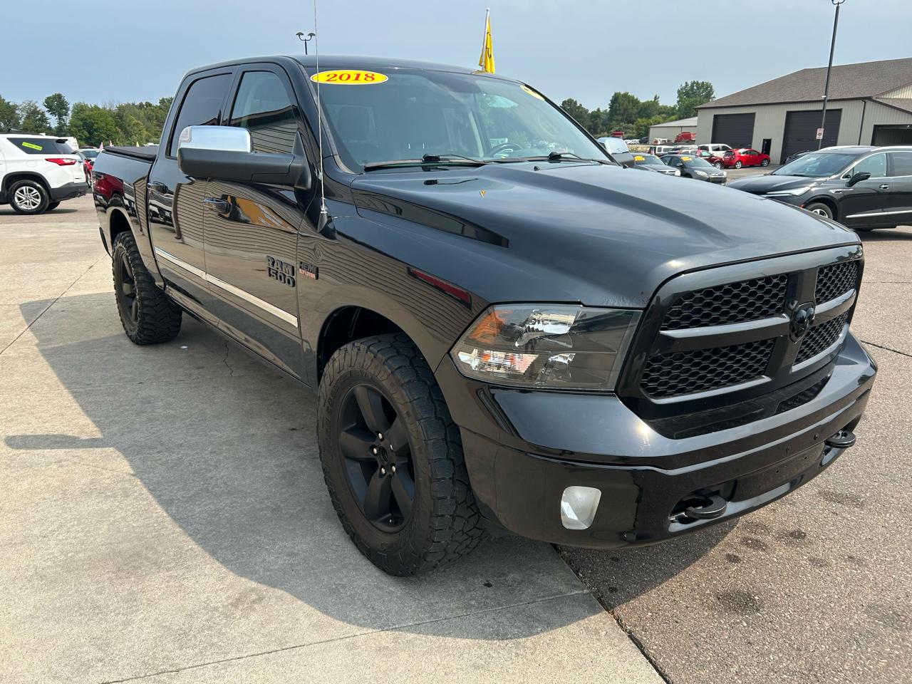 RAM 1500 Big Horn 4x4 Crew Cab 5'7" Box 2018