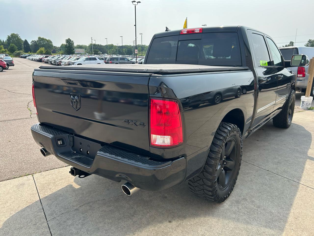 RAM 1500 Big Horn 4x4 Crew Cab 5'7" Box 2018