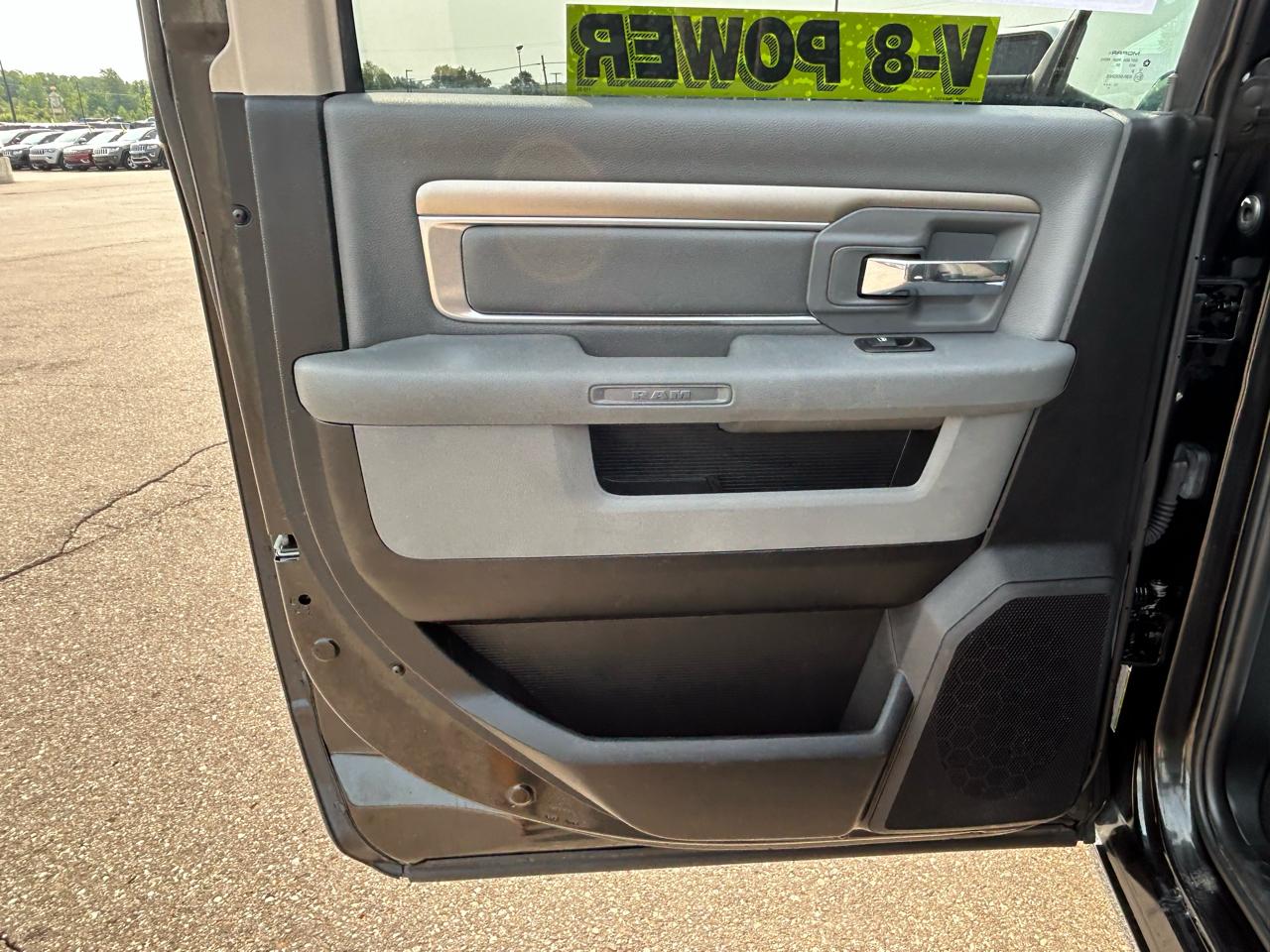 RAM 1500 Big Horn 4x4 Crew Cab 5'7" Box 2018