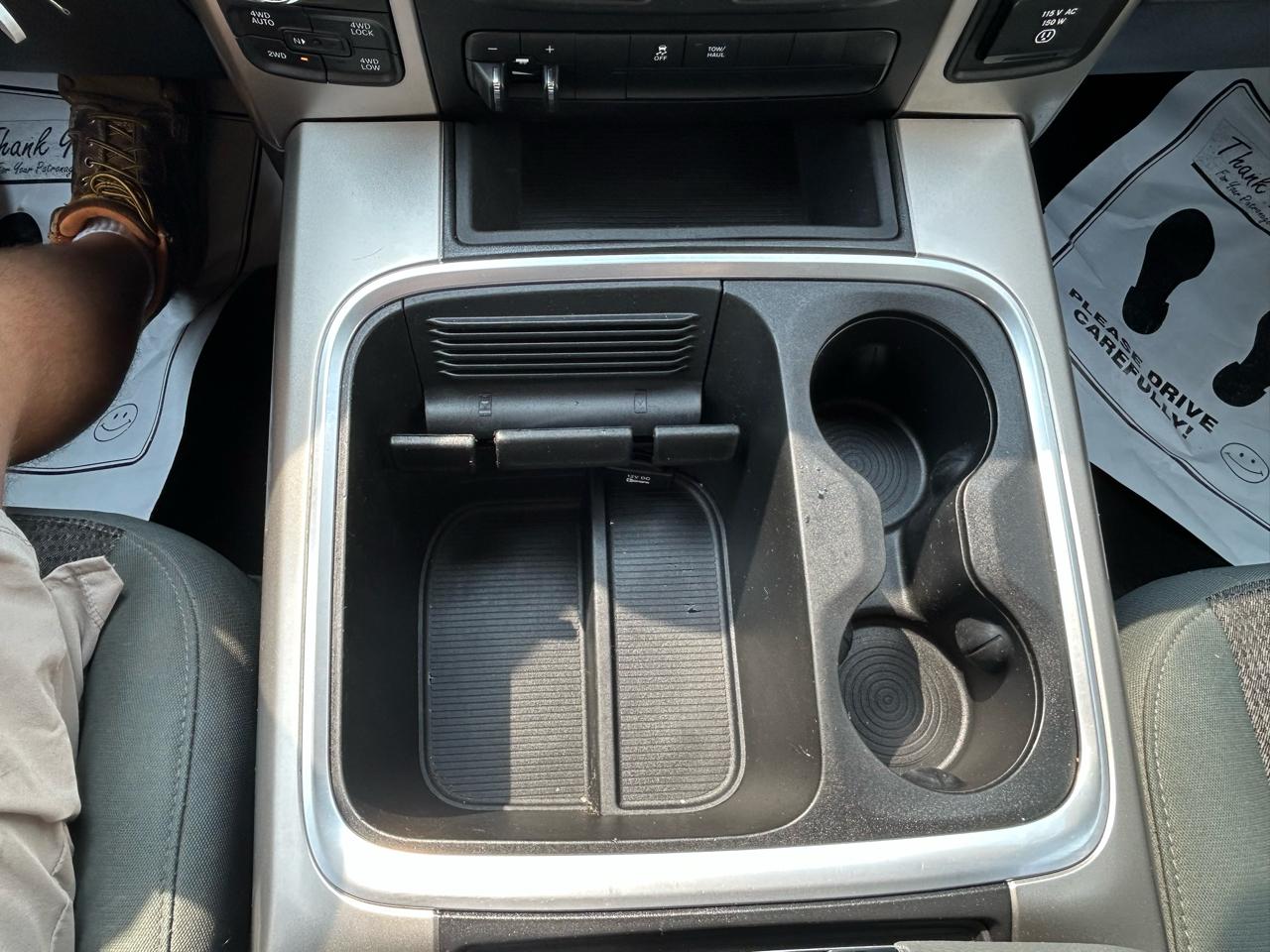 RAM 1500 Big Horn 4x4 Crew Cab 5'7" Box 2018
