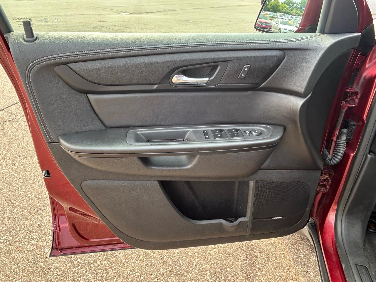 Chevrolet Traverse AWD 4dr LT w/2LT 2017