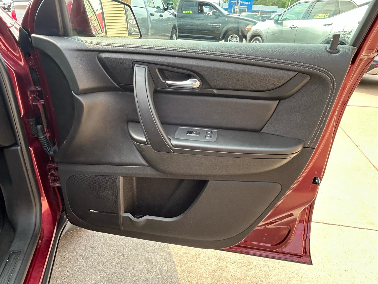 Chevrolet Traverse AWD 4dr LT w/2LT 2017