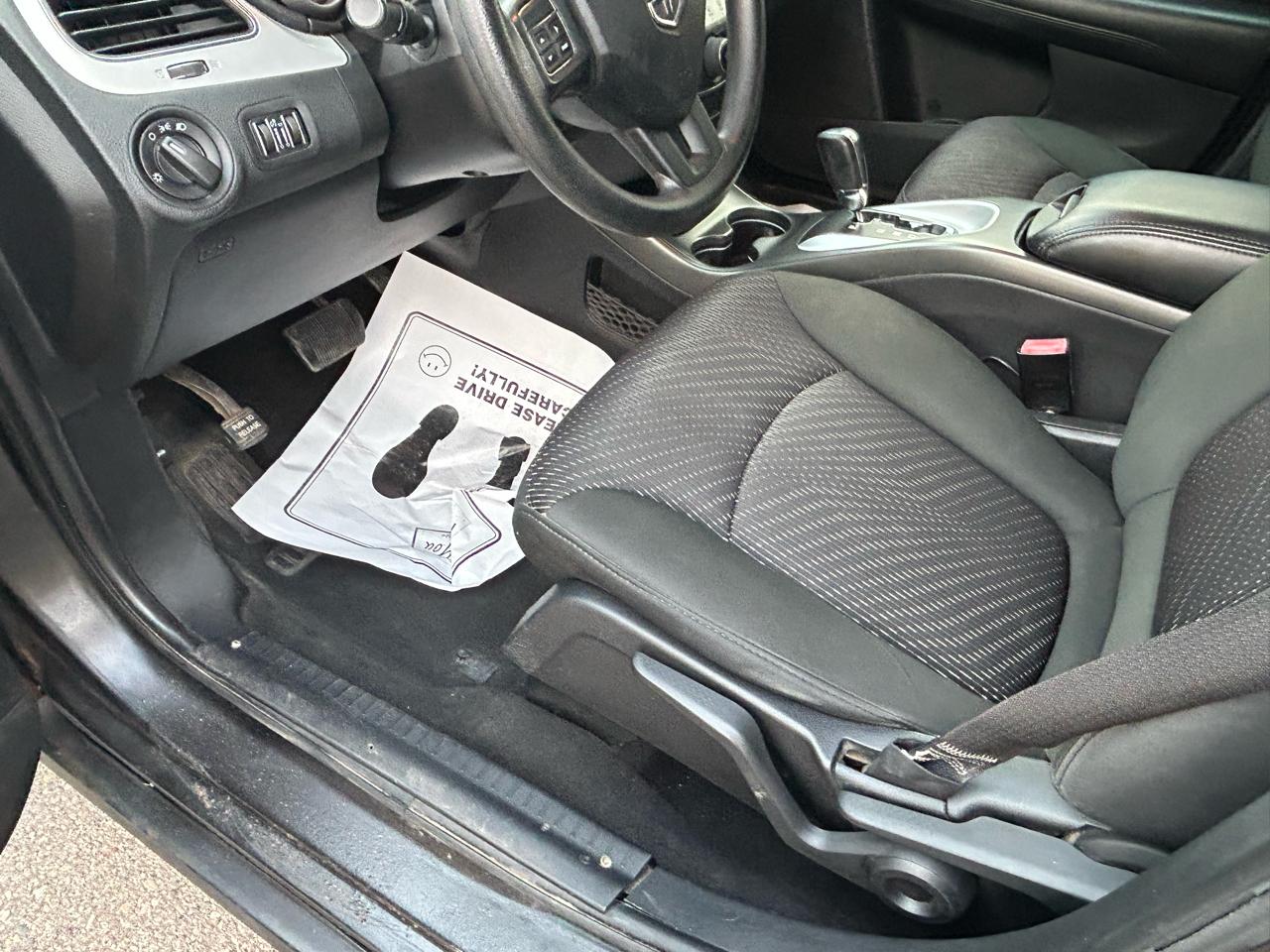Dodge Journey FWD 4dr Canada Value Pkg 2012