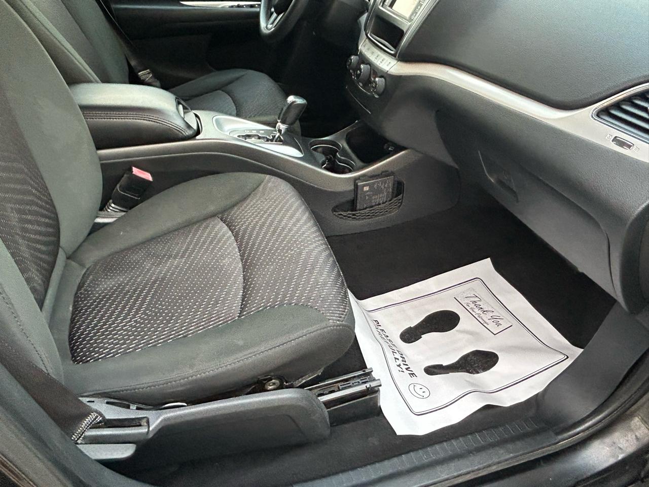 Dodge Journey FWD 4dr Canada Value Pkg 2012