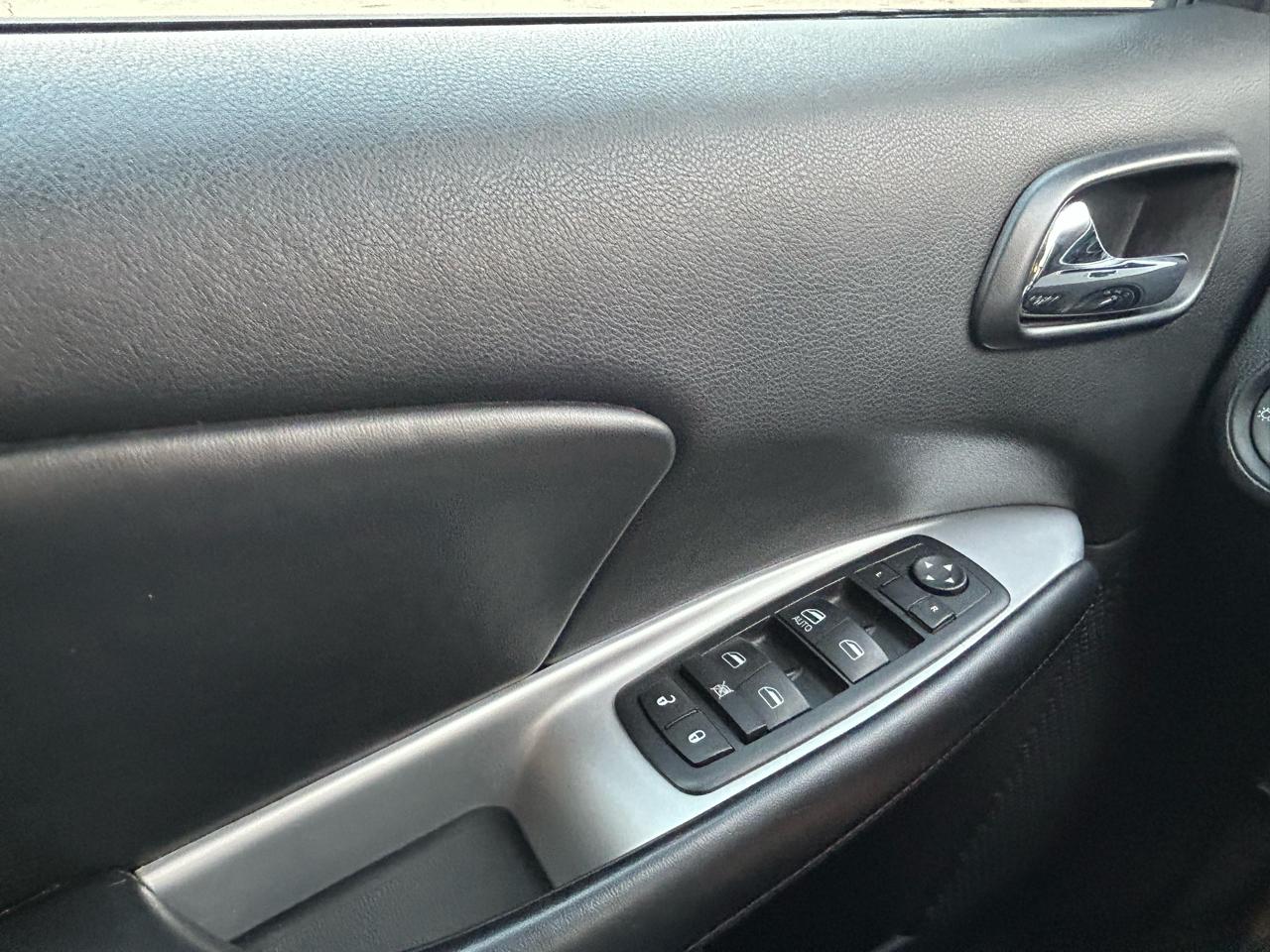 Dodge Journey FWD 4dr Canada Value Pkg 2012