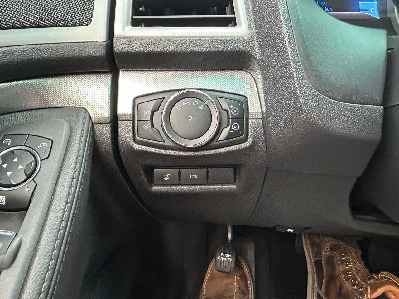 Ford Explorer 4WD 4dr XLT 2013