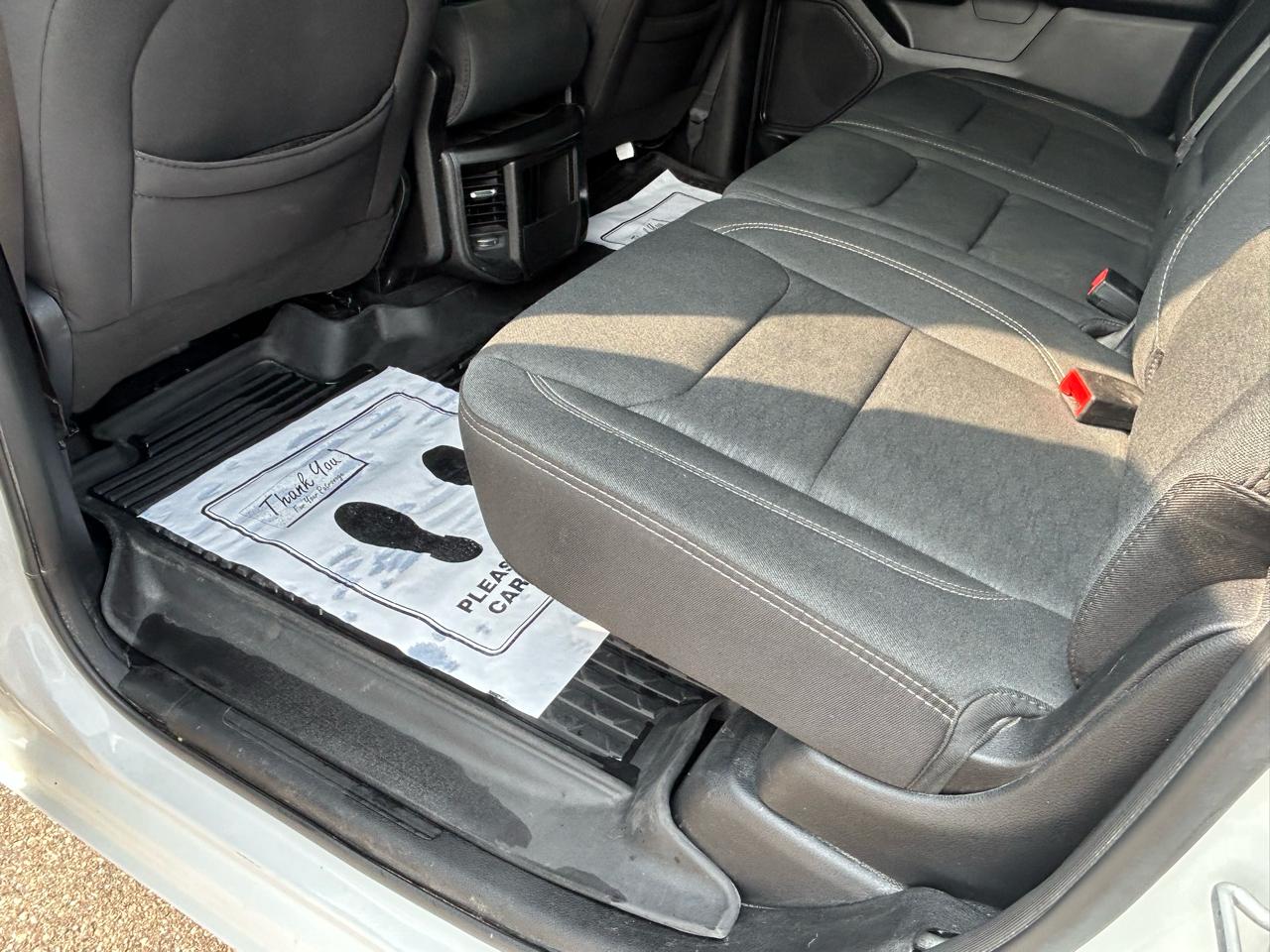 RAM 1500 Tradesman 4x4 Crew Cab 5'7" Box 2025