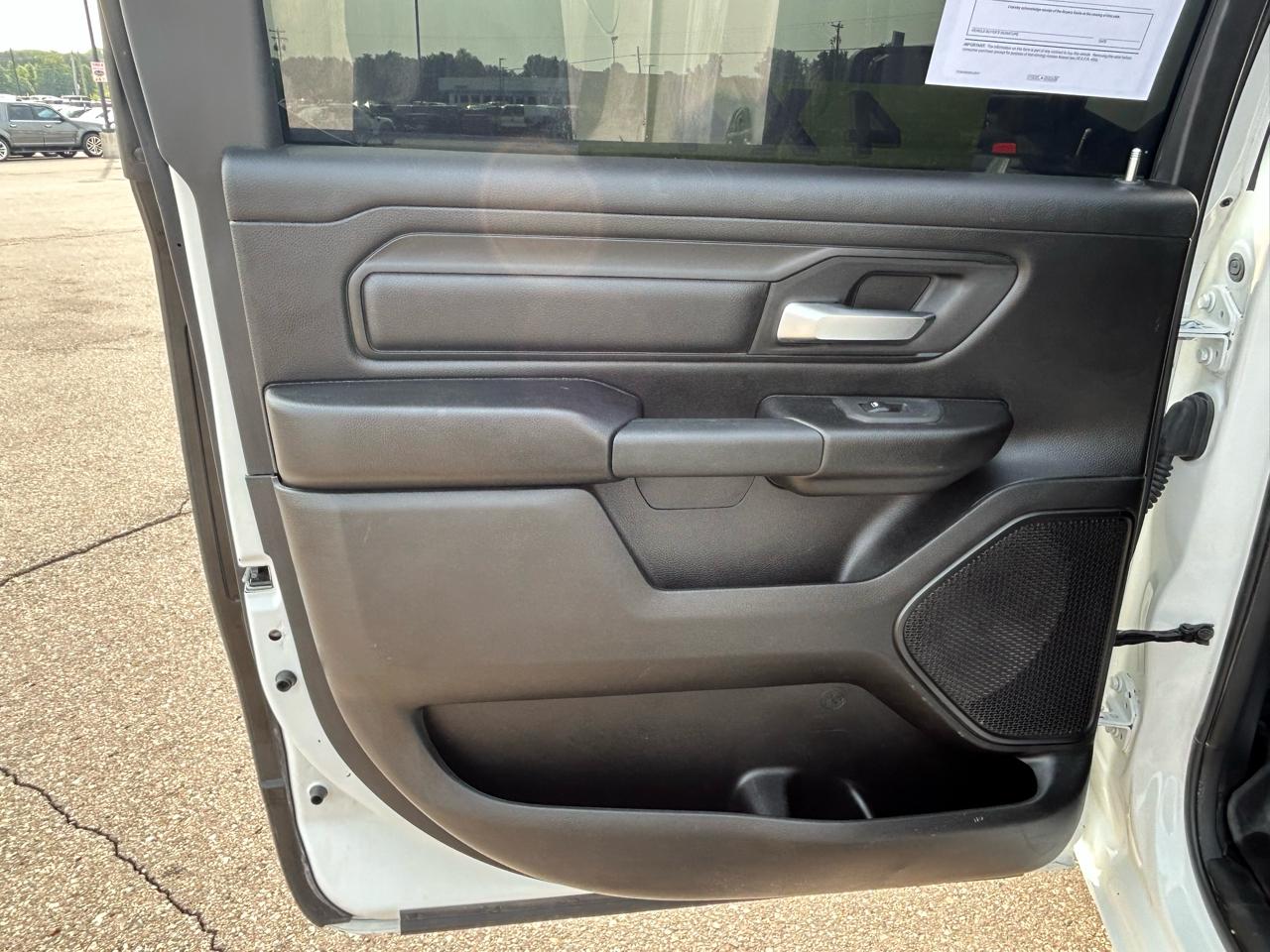 RAM 1500 Tradesman 4x4 Crew Cab 5'7" Box 2025