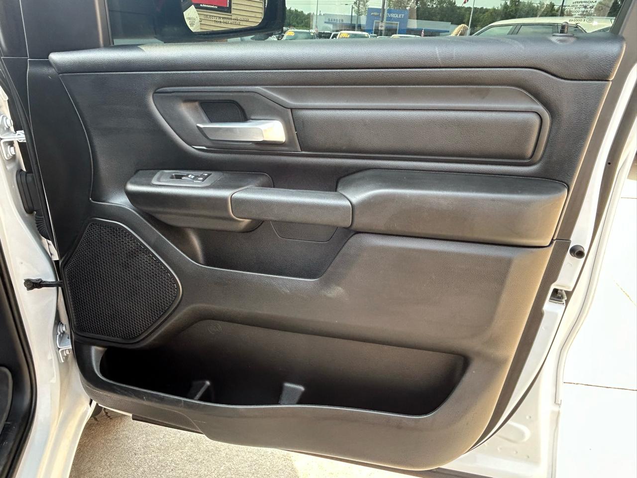 RAM 1500 Tradesman 4x4 Crew Cab 5'7" Box 2025