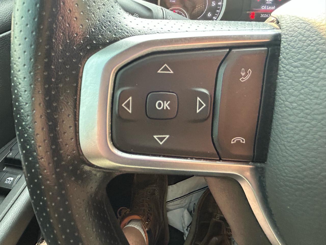 RAM 1500 Tradesman 4x4 Crew Cab 5'7" Box 2025