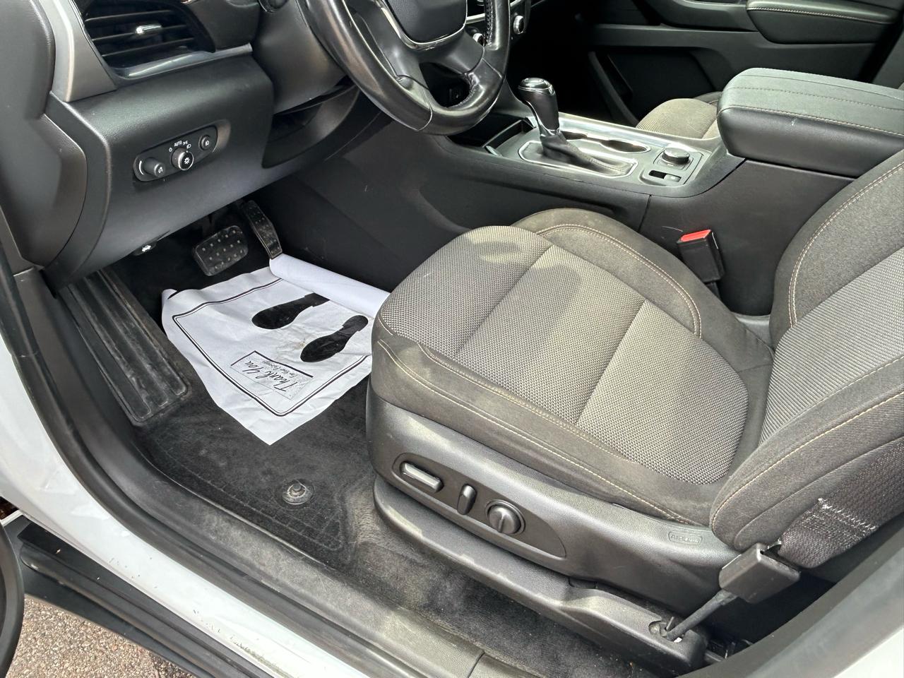 Chevrolet Traverse AWD 4dr LT Cloth w/1LT 2019
