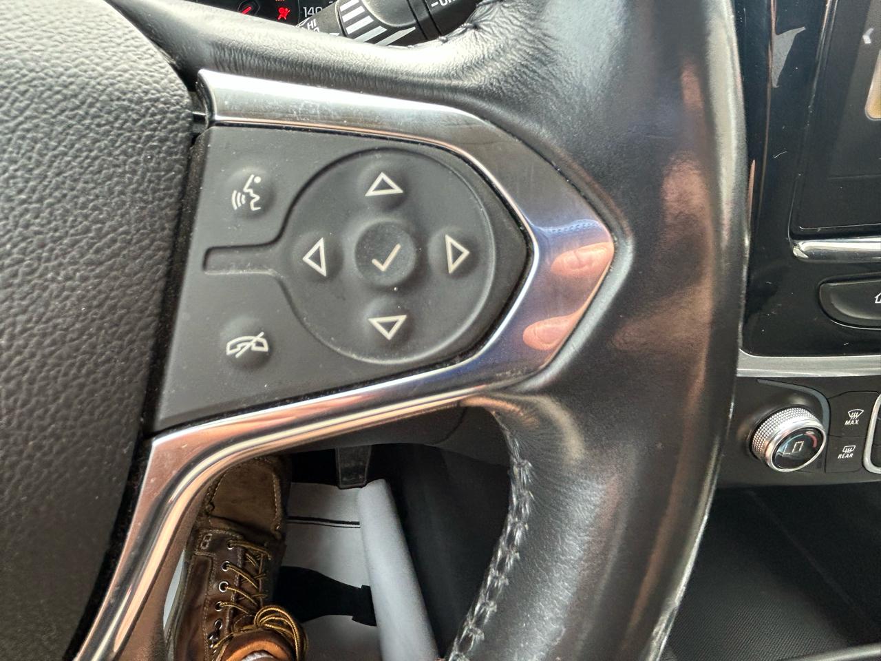 Chevrolet Traverse AWD 4dr LT Cloth w/1LT 2019