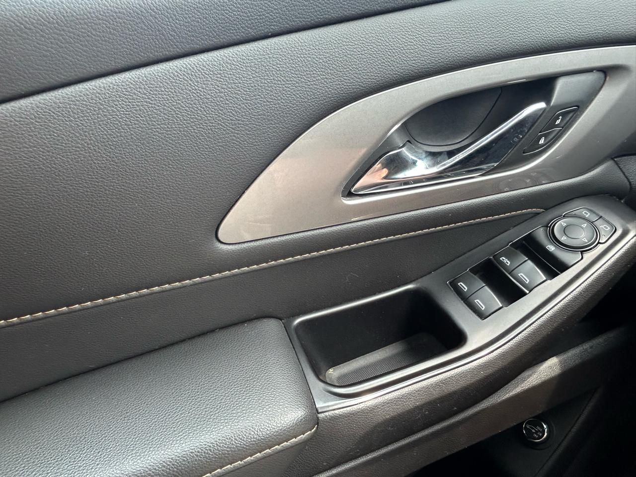 Chevrolet Traverse AWD 4dr LT Cloth w/1LT 2019