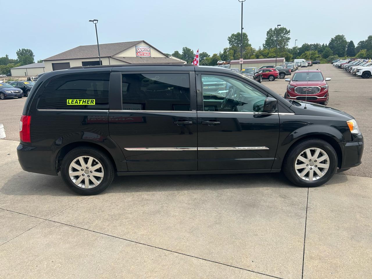 Chrysler Town & Country 4dr Wgn Touring 2014